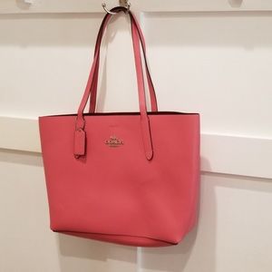 Like new Coach market tote